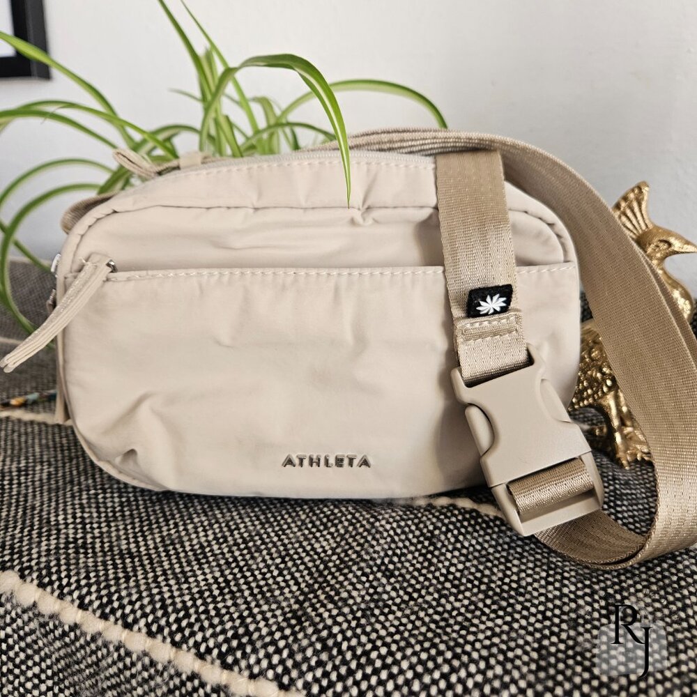 Athleta All About the Crossbody Belt Bag – Oak Beige